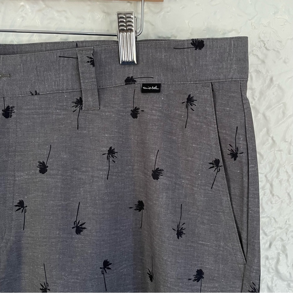 Men’s Travis Matthew Palm Tree Golf Lightweight Outdoor Shorts Size 40 Grey 9” - Picture 3 of 8